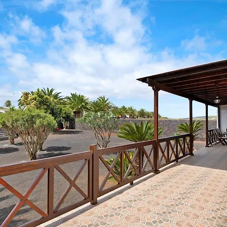 Flor De Lanzarote فيلة